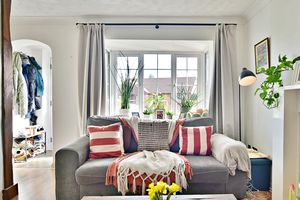 Photo 1- click for photo gallery